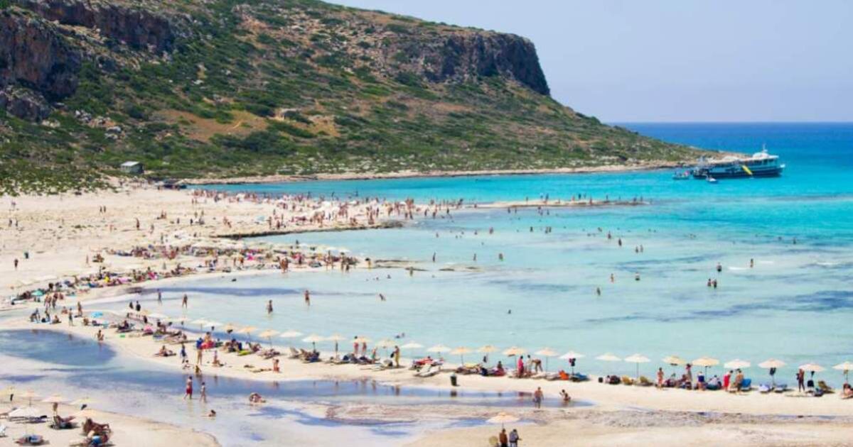 19-Day Turkey & Greek Islands Tour: Istanbul, Santorini, Rhodes